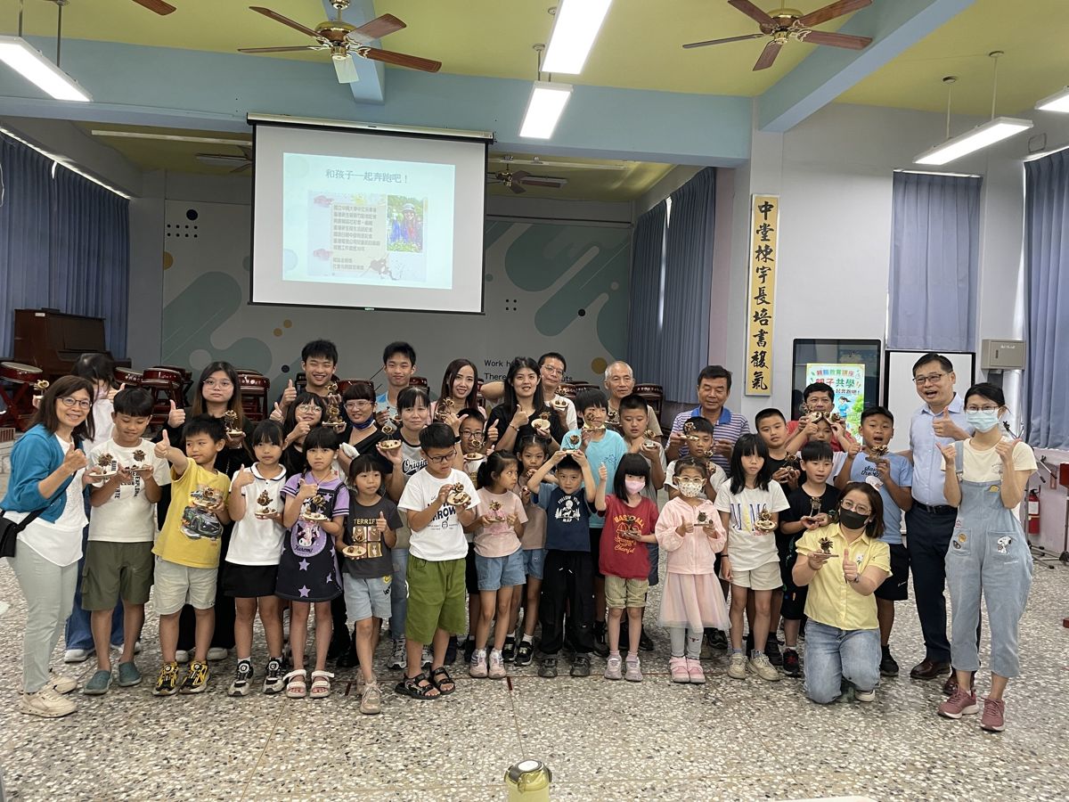 Parenting workshop on shared reading 親職教育講座親子共讀