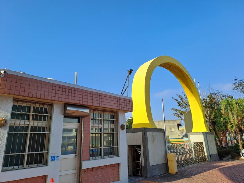Golden Arch Gate 金色拱門