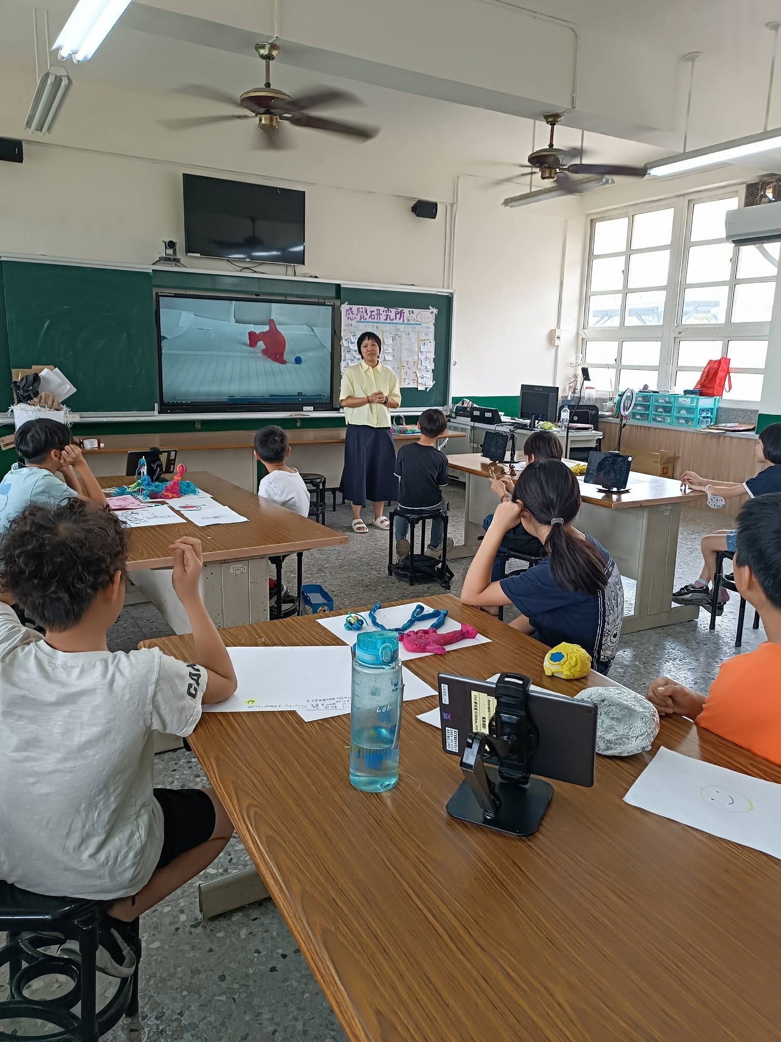 大園國小「感覺研究所」五天課程規劃海報