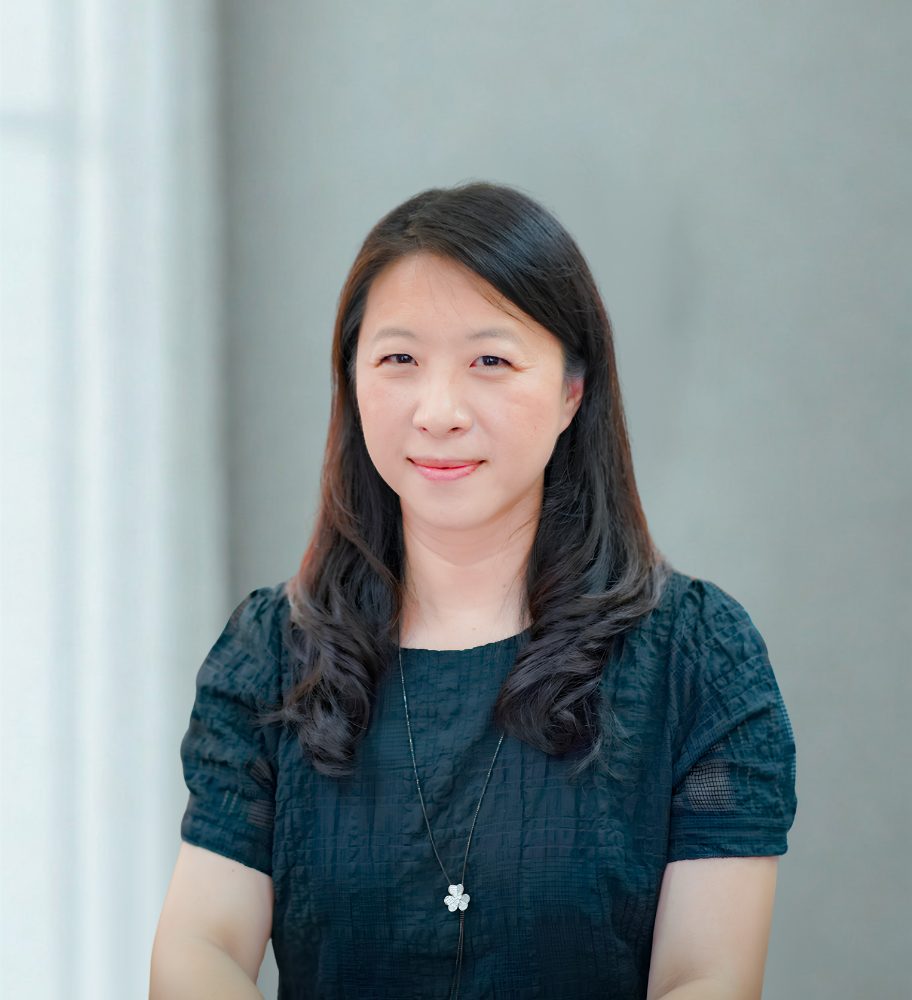 劉緯綸校長 · Principal Liu Wei-Lun (Cindy)