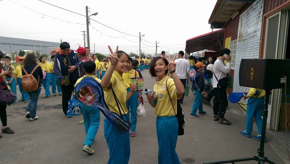 Dingfan students out in the community 頂番學生校外活動