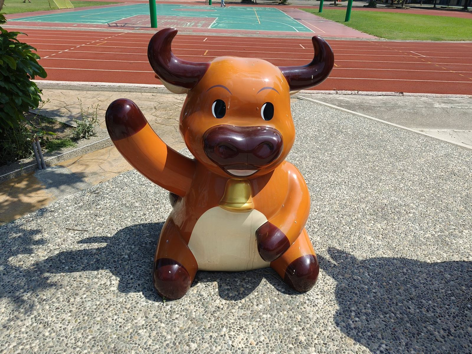 Sea-ox mascot statue waving