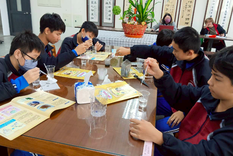 2026 Science Camp Day 2: We are Science Magicians! · photo 2