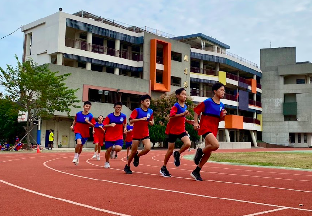 Run for Glory: Join the Fusing Track and Field Team · photo 2