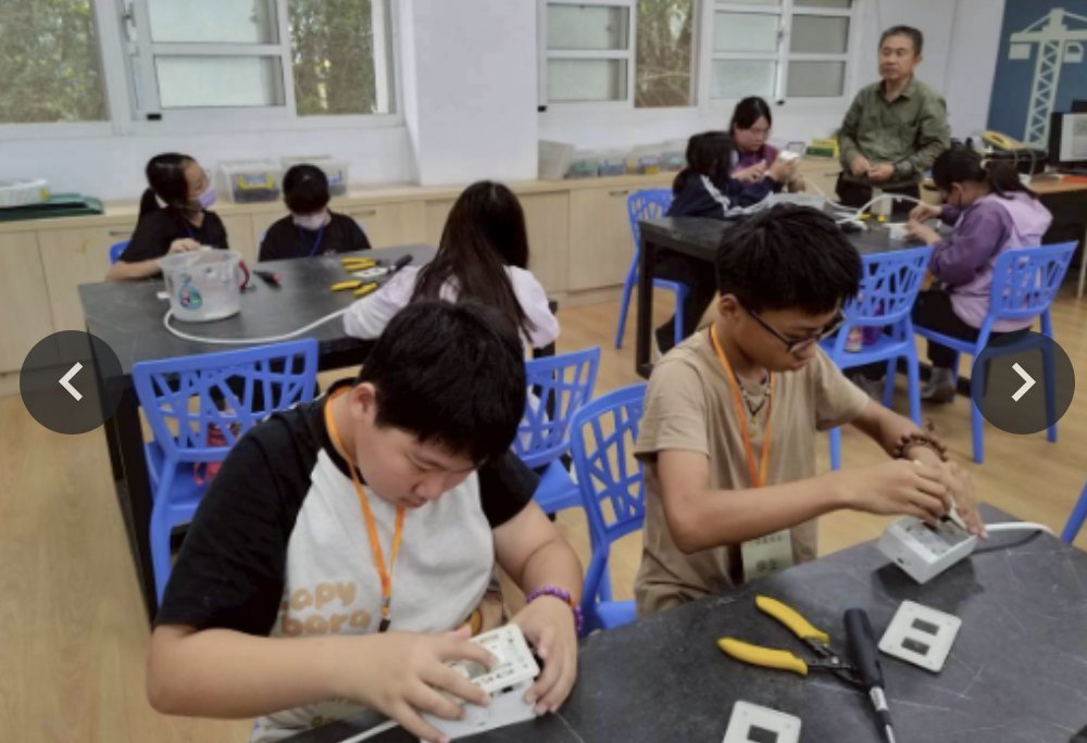 Junior Plumbers at the Vocational Discovery Center