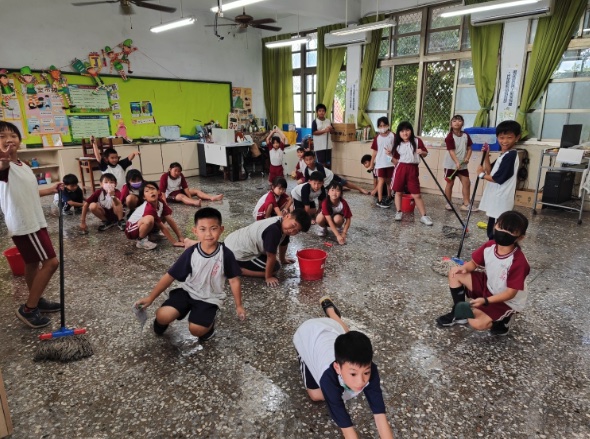 Cleaning — Hosin Elementary