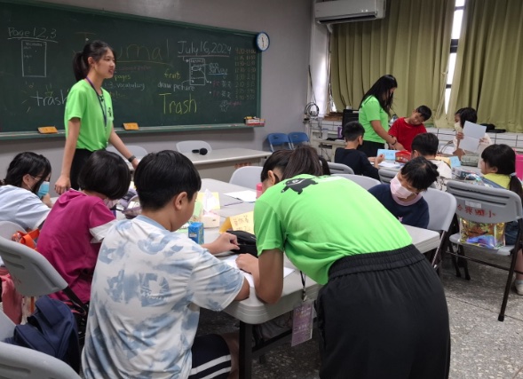 Volunteer — Hosin Elementary
