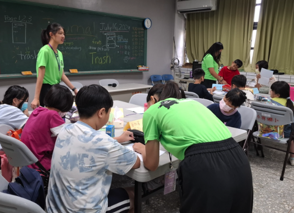 Volunteer — Hosin Elementary
