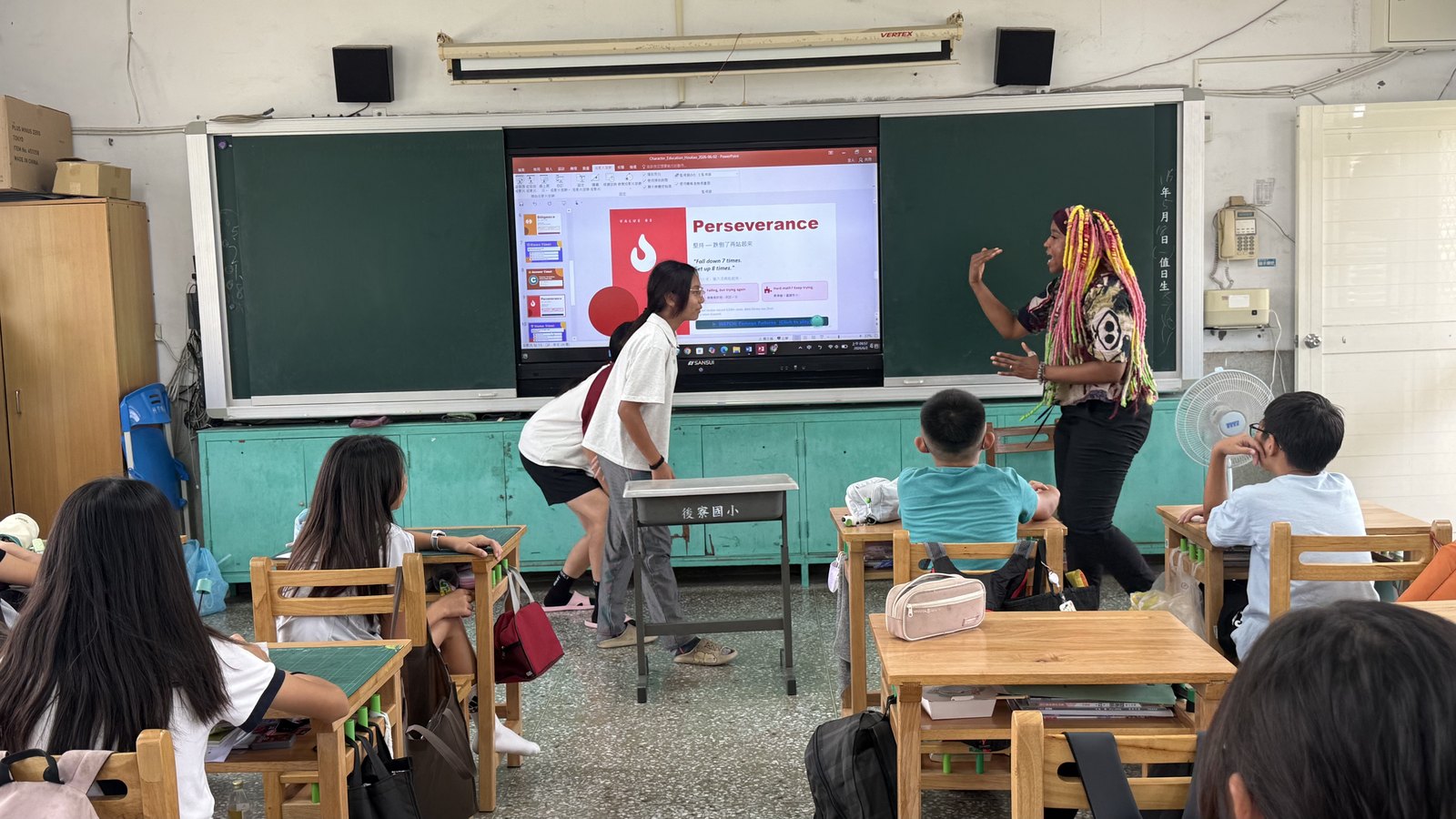 Teacher Dom Visits Houliao — character education lesson on perseverance
