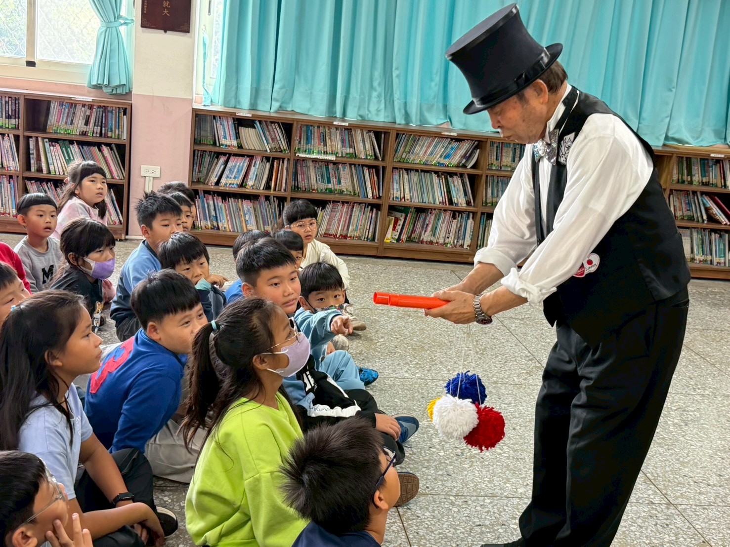 Magic Grandpa Returns: Kazuo Crosses the Sea Again — photo 5