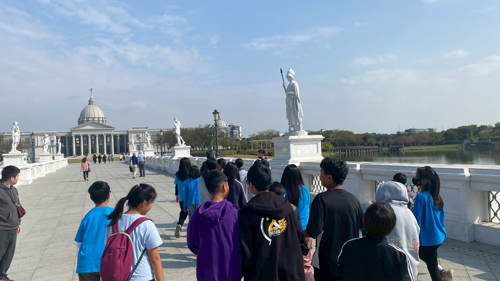 When Reading Walks Out of the Classroom: A Journey Through Tainan — photo 4
