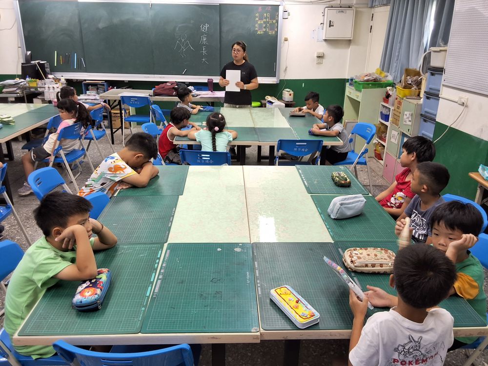 Art club painting at their desks
