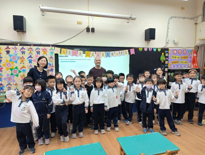 Foreign English teacher with first-graders