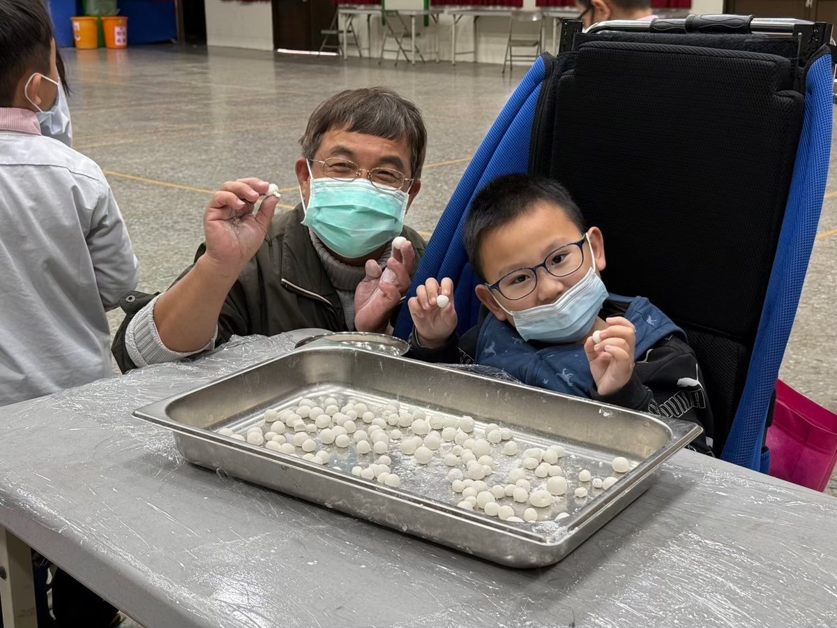 Making Tangyuan for Winter Solstice 6
