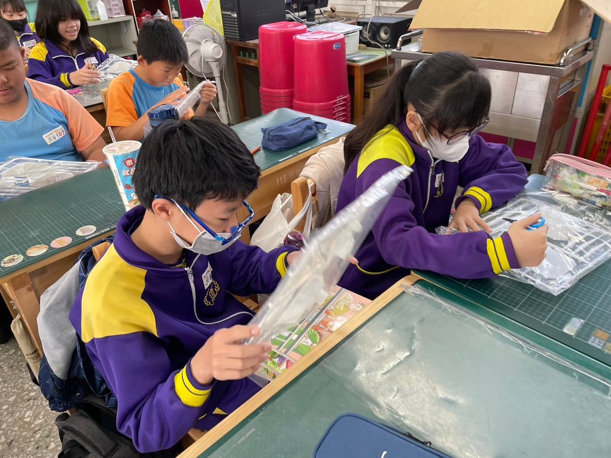 Building Wind Turbines 2