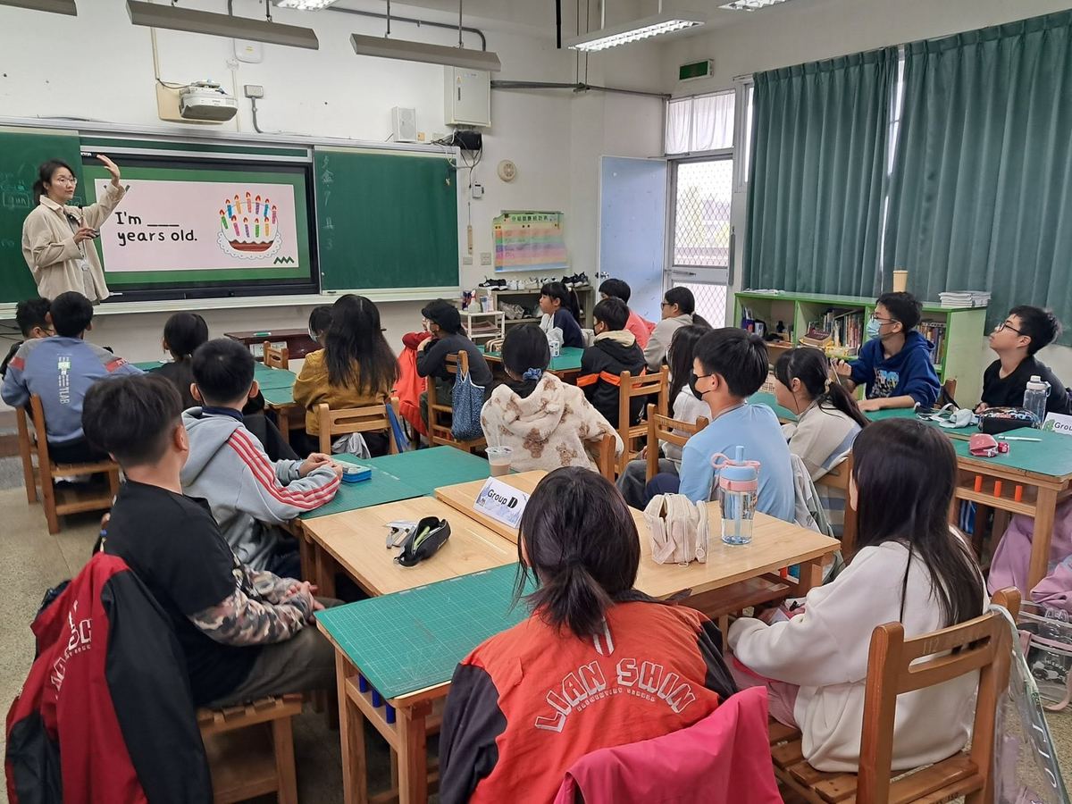 聯興國小高年級雙語營隊英語課堂