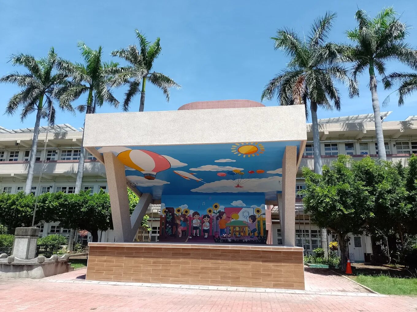 洛津國小音樂主題壁畫 Loojing Elementary music-themed mural