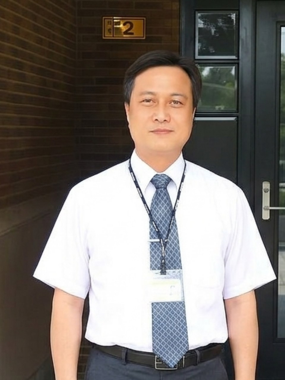 龍東湖校長 · Principal Lung Dong-Hu
