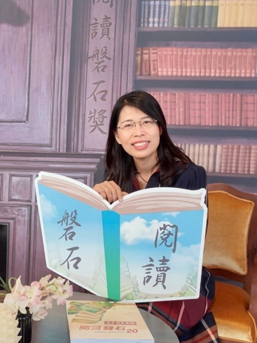 許淑玫校長 · Principal Hsu Shu-mei