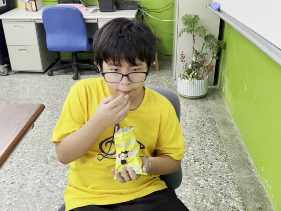 脆脆的（crunchy）——路上國小實拍