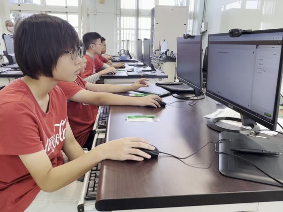 滑鼠（mouse）——路上國小實拍