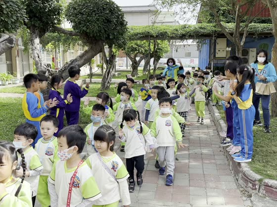 拍手（clap）——路上國小實拍