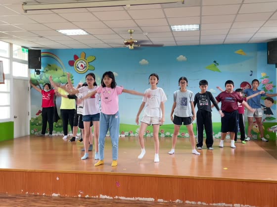 舞台（stage）——路上國小實拍