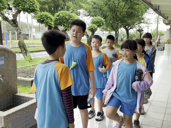 同學（classmate）——路上國小實拍