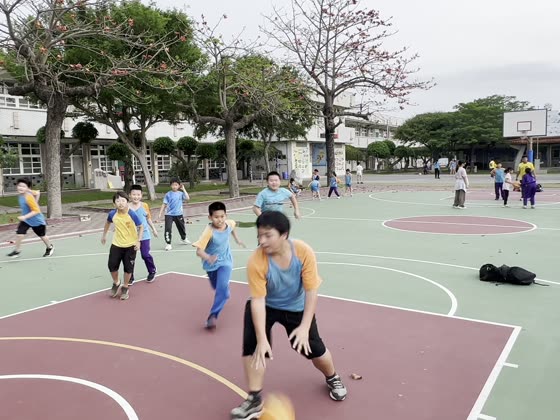 運球（dribble）——路上國小實拍