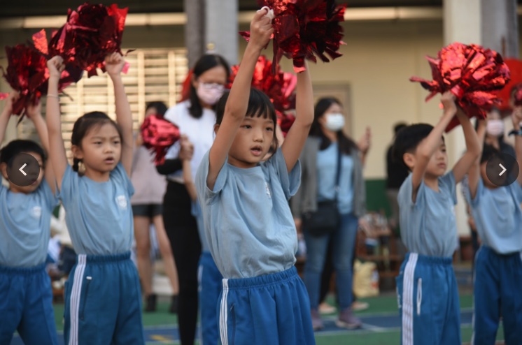 Class dances · 班級舞蹈
