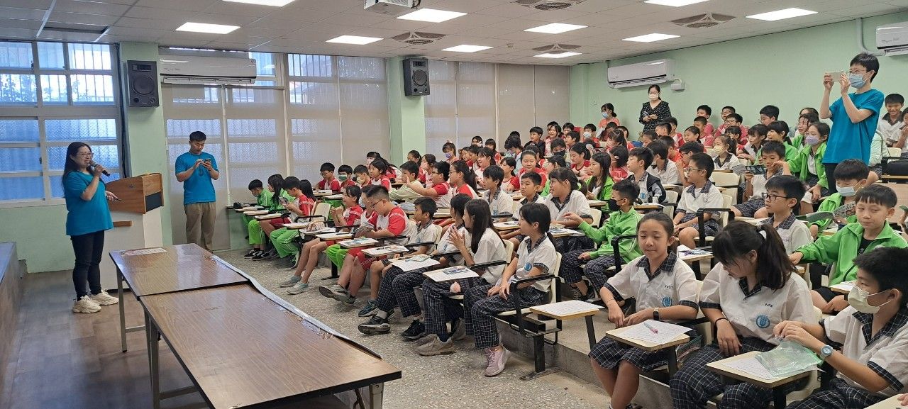 Anti-Drug Education · 反毒宣導