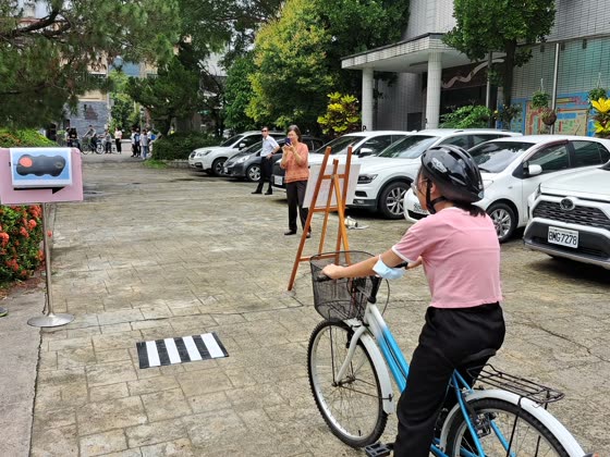腳踏車（bike）——湳雅國小實拍