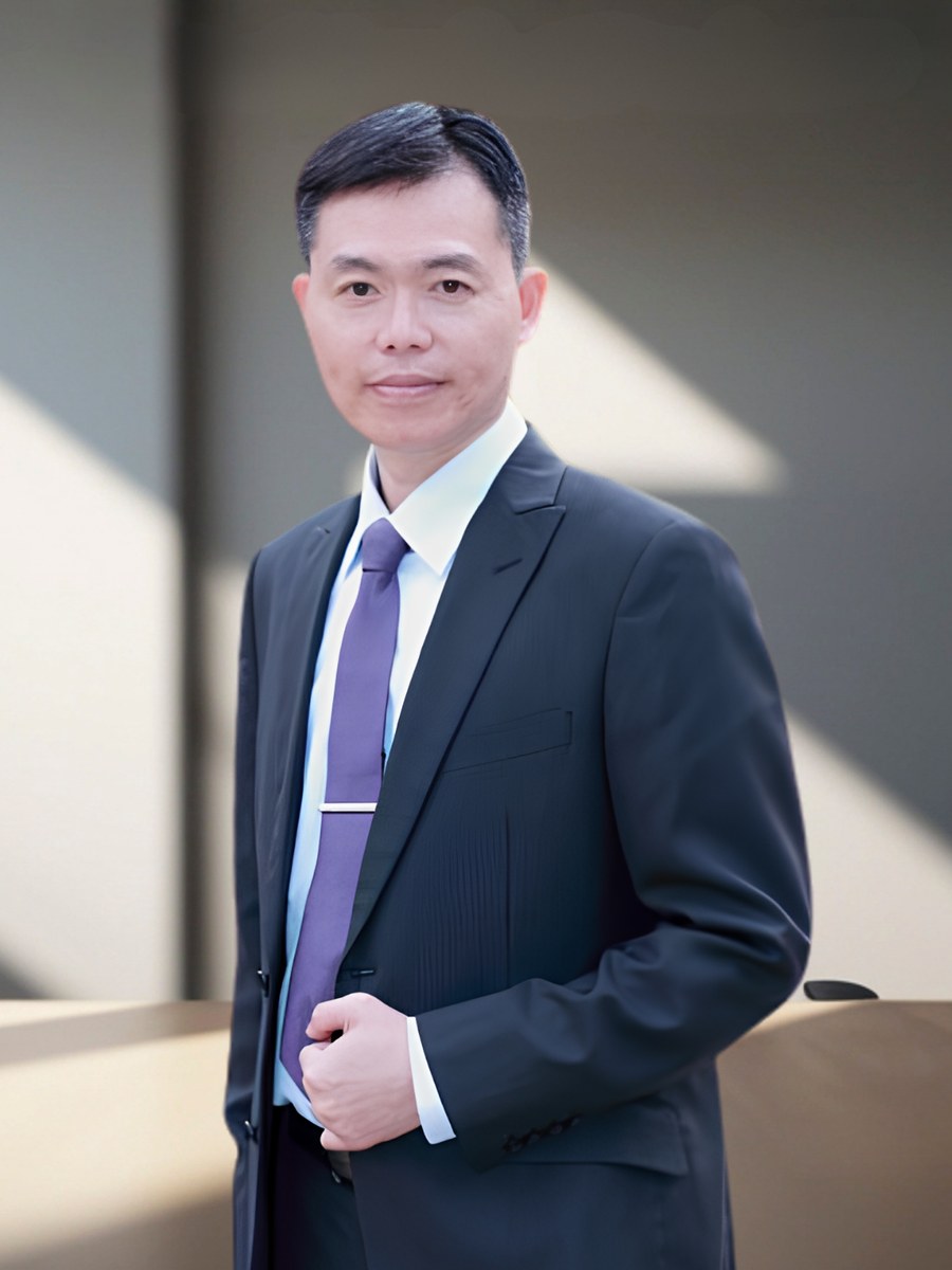 賴益進校長 · Principal Lai Yi-chin