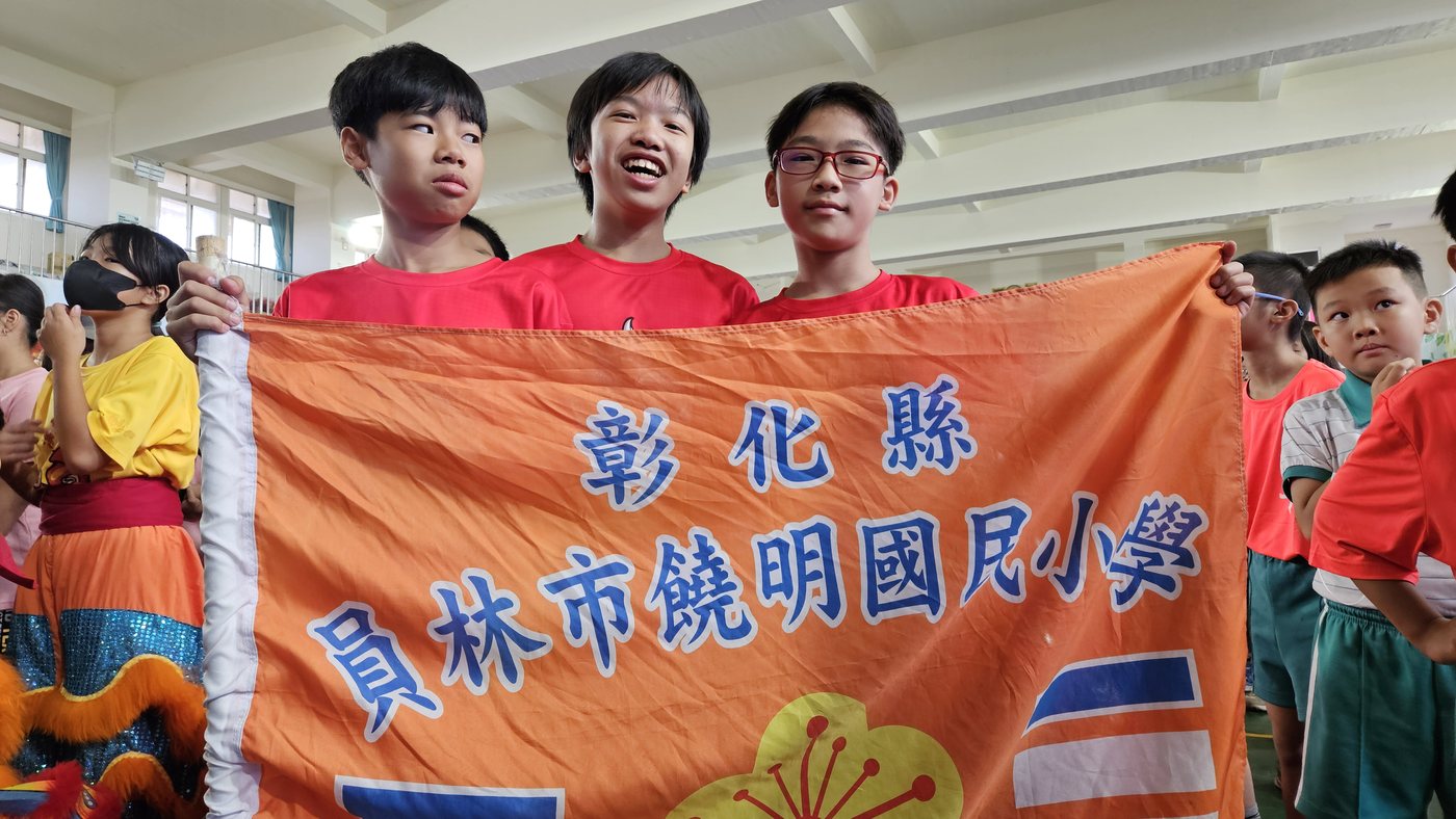 Lion Dance Champions! · 縣長盃舞獅奪冠