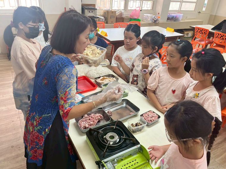 三潭國小新住民樂學越南文化營隊
