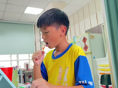 刷牙（brush）——水尾國小課堂實拍