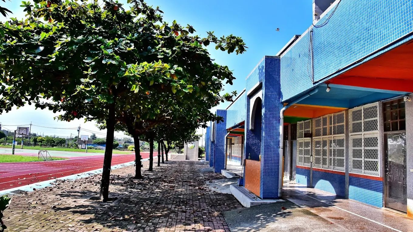 Sigang Elementary campus view · 西港國小校景 03