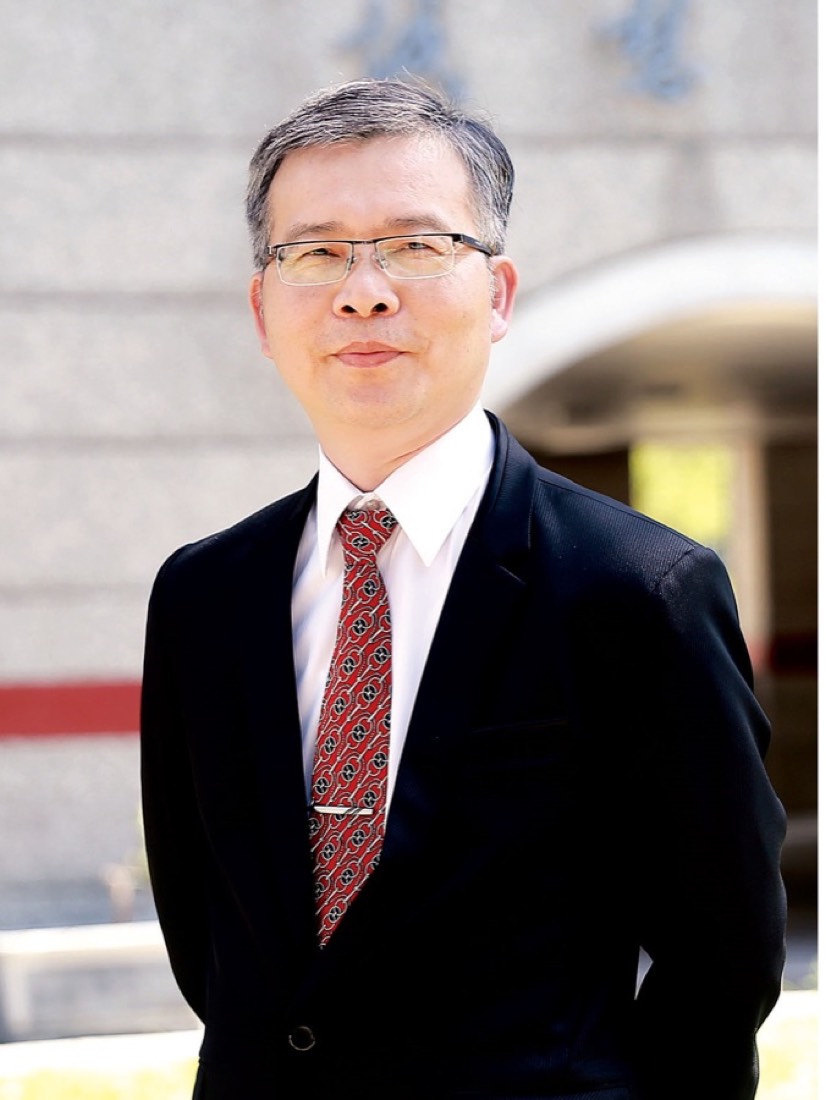 Principal Li Ming-chao 李明昭校長