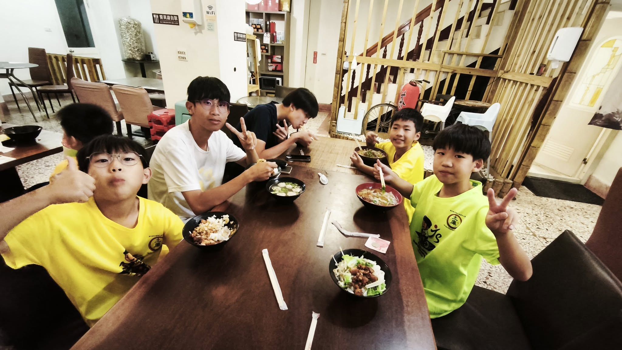 土庫國小師生日月潭全體合照
