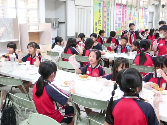 午餐（lunch）——萬來國小實拍