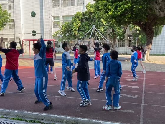 暖身（warm up）——萬來國小實拍