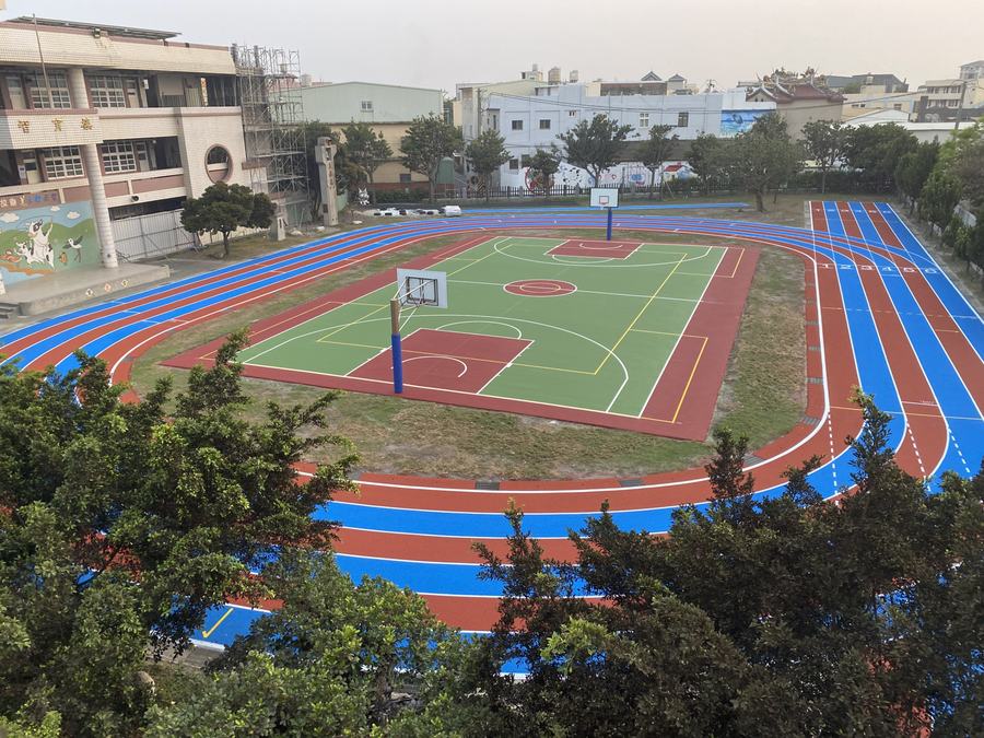 The sports court from above